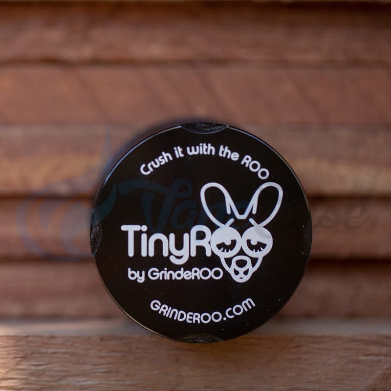 TinyROO 4pc Premium Grinder Lifestyle Image